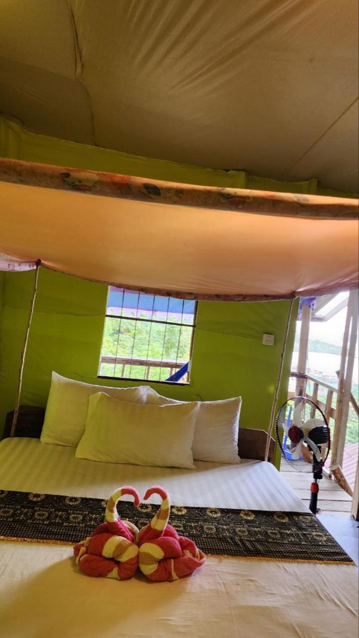 Kohrong Sea Views