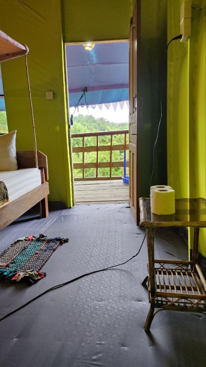 Kohrong Sea Views